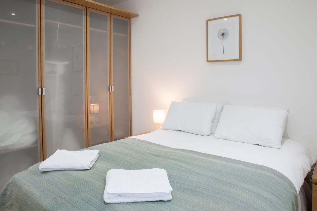 Victoria Station Apartment Лондон Екстер'єр фото