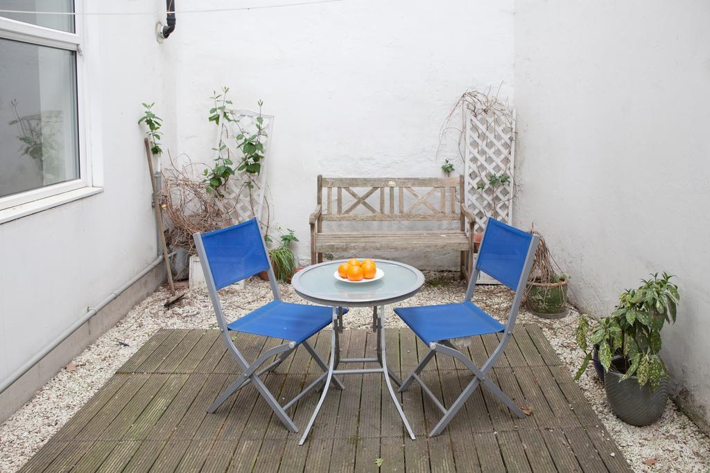 Victoria Station Apartment Лондон Екстер'єр фото