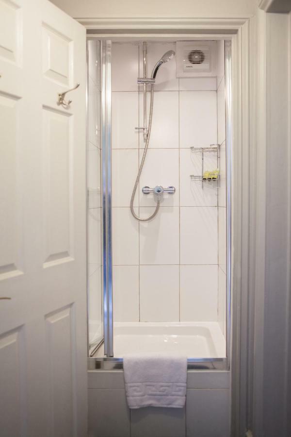 Victoria Station Apartment Лондон Екстер'єр фото