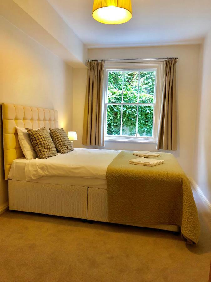 Victoria Station Apartment Лондон Екстер'єр фото
