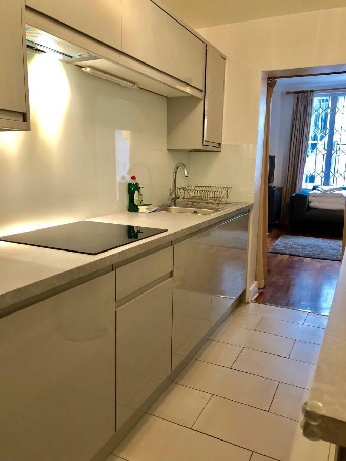 Victoria Station Apartment Лондон Екстер'єр фото